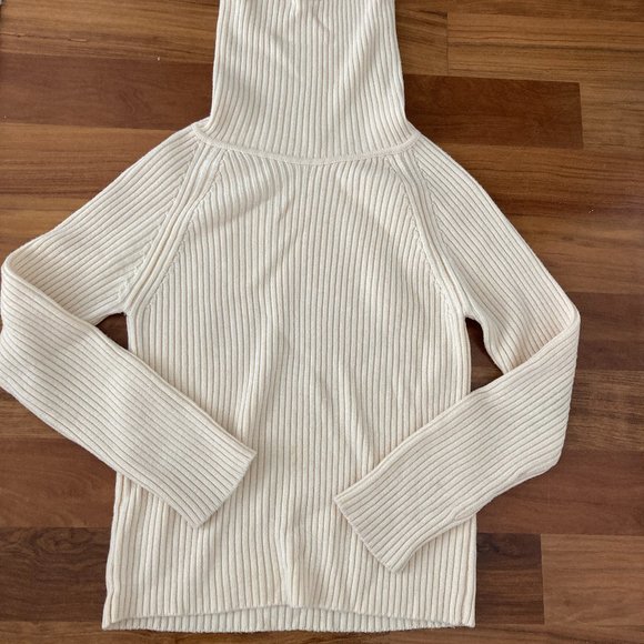 Stefano Mortari cream turtleneck sweater - Picture 1 of 2